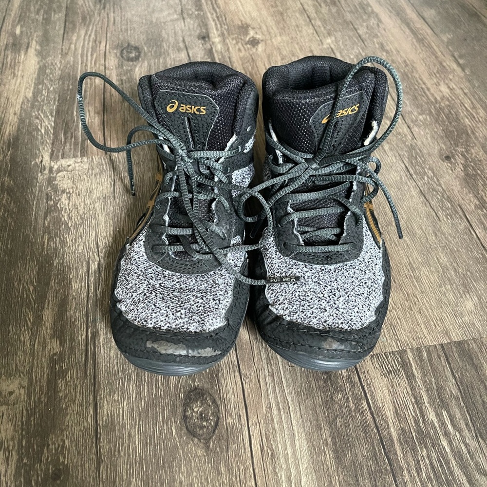 Asics mattflex wrestling shoes